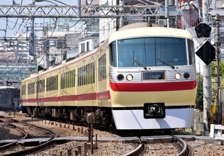 西武「レッドアロークラシック」10月4日から期間限定で復活！初代5000系の塗装をまとった10000系はどこを走る？グッズは770円から