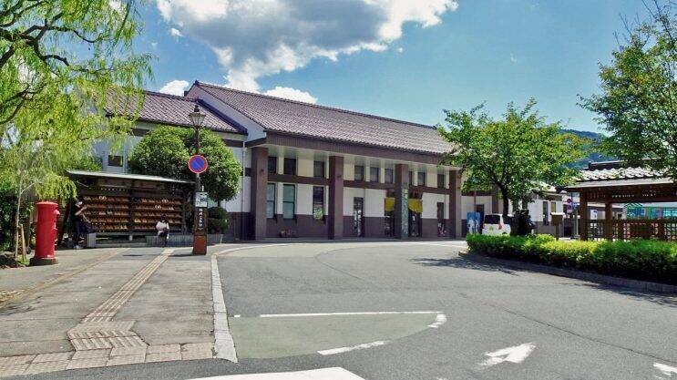 ハチの死骸が何なのよ？【木造駅舎カタログ】山陰本線45/146　城崎温泉駅