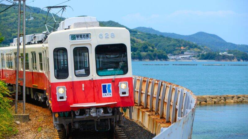奇跡のダブルトレイン写真の行方は？八栗ケーブルや保存車なども「新・鉄道ひとり旅」272回目の舞台は「ことでん志度線」（香川県）