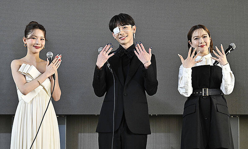 Nailie ネイリー がいま大注目の人気デザインやネイリストを発表、村重杏奈＆よしミチ姉弟が BEST NAIL ICON 2024 に！ 気になる最新3大ネイルトレンドもここでチェック