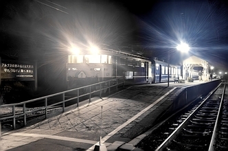 昭和の“座席夜行”が現代に【2/28運行】大井川鐵道「夜行急行」特急色ED314×12系客車！ 夜鳴きそば、消灯体験、20時間超の旅も