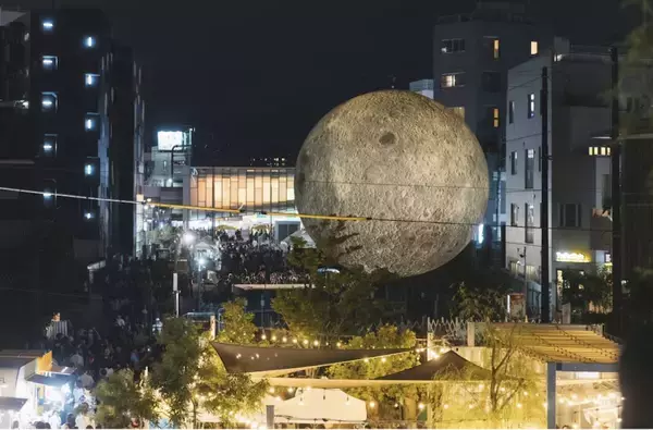秋の夜はシモキタへ！「ムーンアートナイト下北沢2026」でイマーシブシアターやアート巡りを満喫しよう