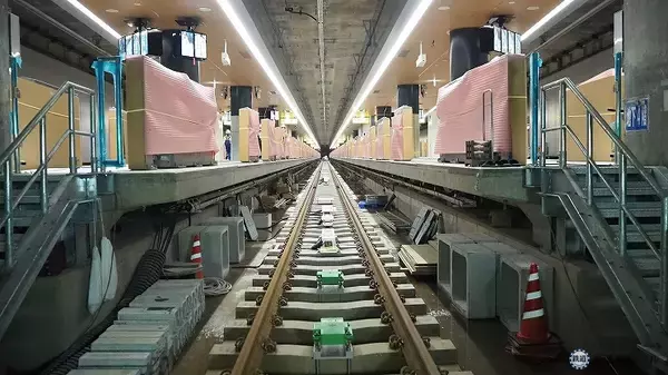 「相鉄・東急「新横浜駅」やANAの訓練施設へ……鉄道と航空の舞台裏に触れる異色コラボツアーに密着【レポート】」の画像