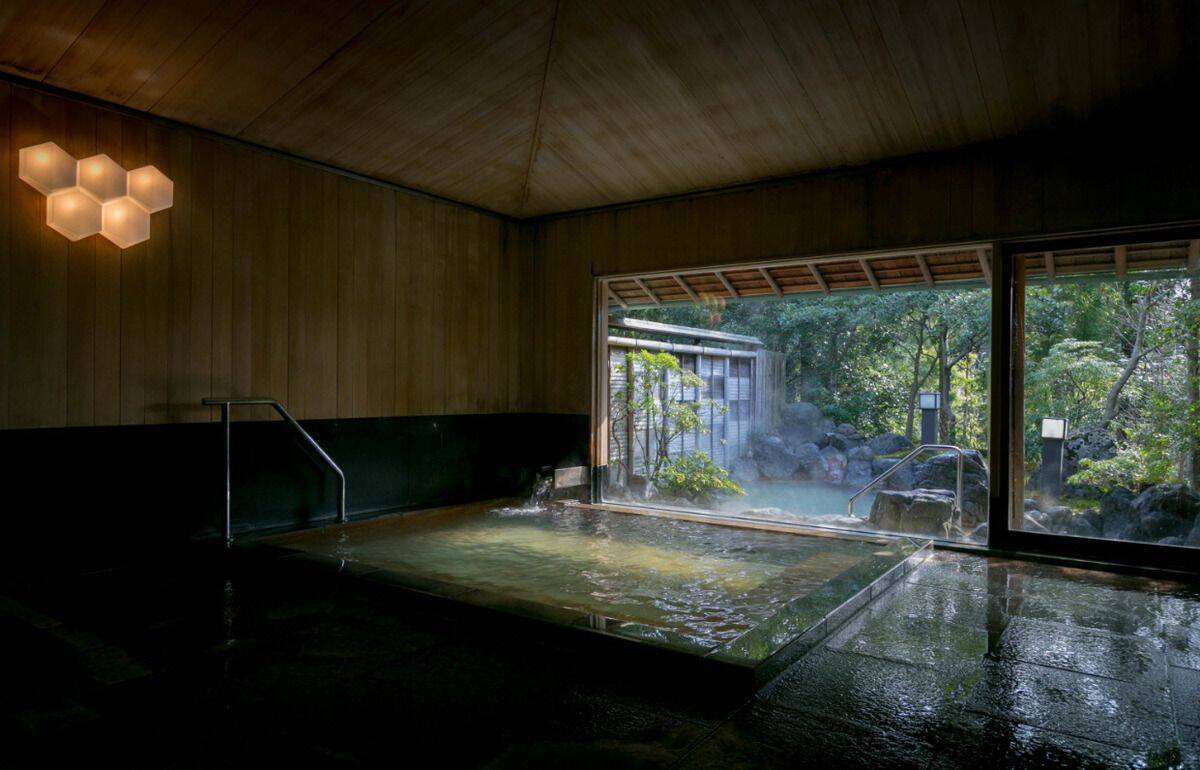 1泊6万円台で憧れのミシュラン1キー「旅亭 半水盧」に泊まれる？ 雲仙温泉の最高峰を堪能する初回限定プランと船やバスのアクセスを解説