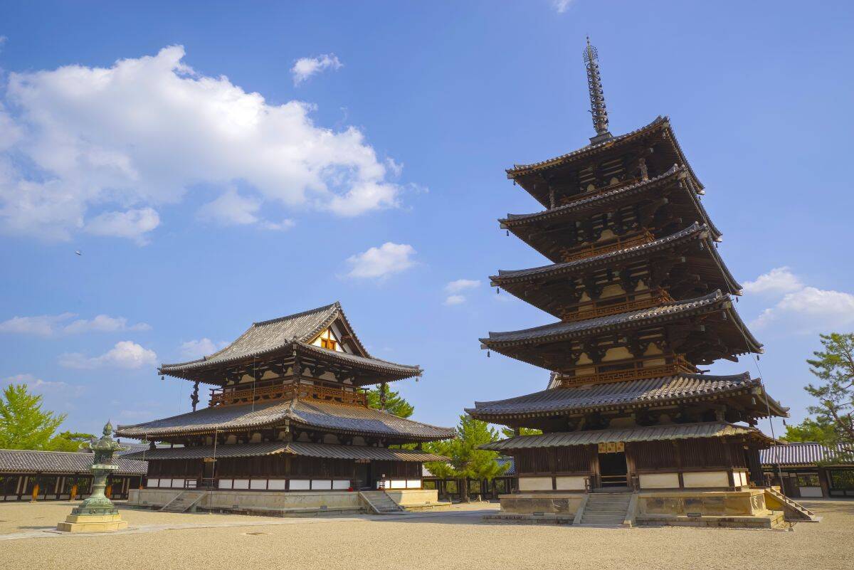 【秋の奈良へ行こう】定番＆穴場観光のおすすめ混雑回避ルート！夜間拝観･紅葉･QuizKnock謎解きなど2025年秋の情報をお届け