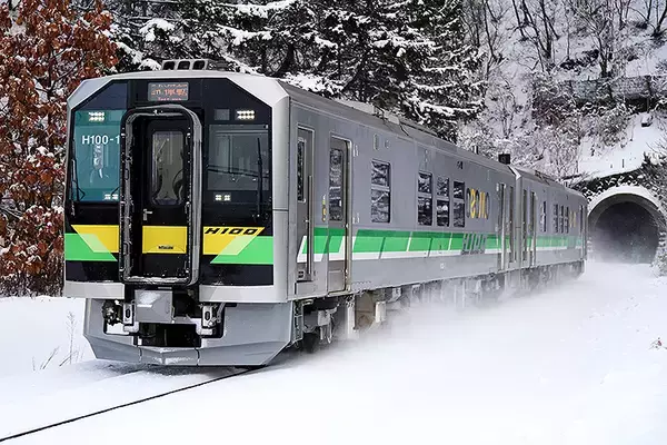 特別快速「大雪」H100形の座席が増加＆快適化！オホーツクブルーで彩る新仕様