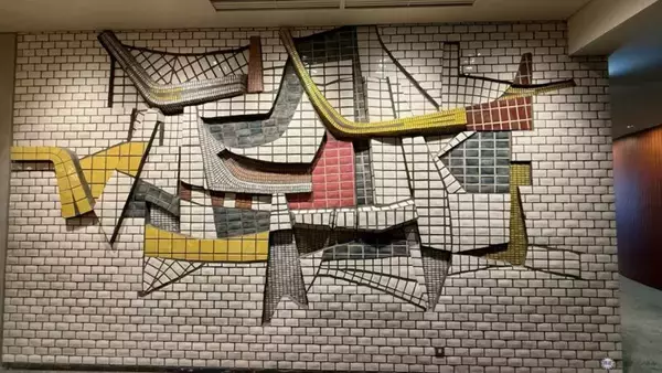 「【星野リゾート】OMO7横浜が4/21開業！ 村野藤吾建築「旧横浜市庁舎」を再生、日本初“パン飲み”ベーカリーやハマスタビュー絶景テラスの全貌」の画像