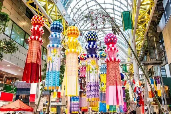 「東京から新幹線で約90分「仙台七夕まつり」完全ガイド！ 歴史から花火大会の楽しみ方、東北3大夏まつりハシゴ旅まで徹底解説(2026年版)」の画像