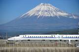 「富士山の登山規制ルール完全ガイド！山梨(吉田)ルートは人数制限あり、静岡側も4,000円義務化でマナー学習を！必須装備や入山予約方法も解説」の画像9