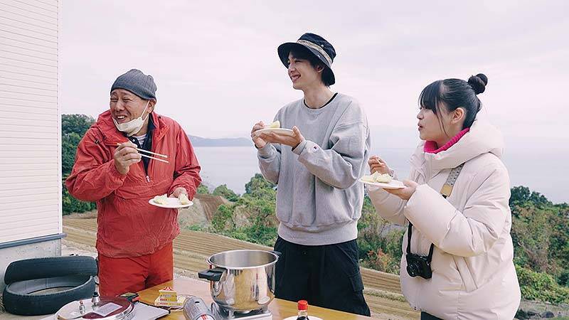 そのカレーライスの食材は誰がどう育て届けられるか!? ニッポンの食と農を体感するJALミステリーカレーツアー「華麗にマイル！」にZ世代が挑戦！ 日本航空×農林水産省「空から、ニッポンフードシフト」