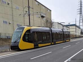 名前は路面電車でも実態は新しい鉄道!!　2026年の〝鉄初め〟はライトライン完乗【コラム】