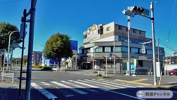 「車窓から見える「象サン」の大きな看板【駅ぶら】06京王電鉄347　相模原線67」の画像