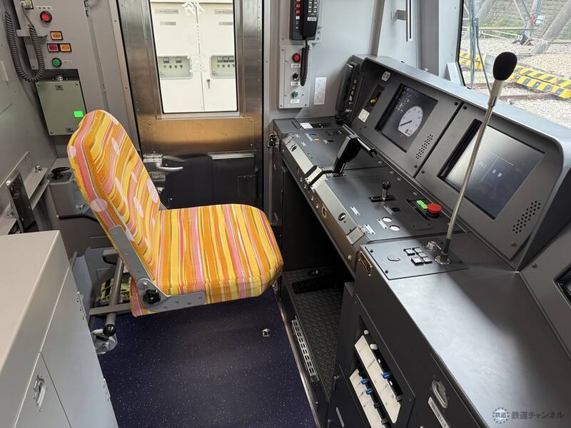 京王電鉄の新型通勤車両「2000系」お披露目　子育て世代も絶賛の優しい車両