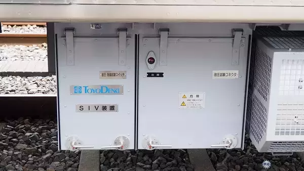 「京王電鉄「9000系」がスタイリッシュに生まれ変わる！リニューアル第一編成の内装をご紹介」の画像