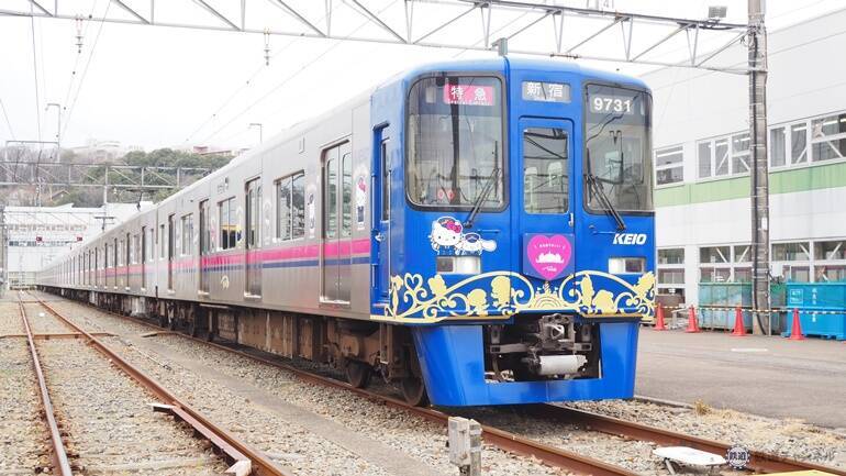 京王電鉄「9000系」がスタイリッシュに生まれ変わる！リニューアル第一編成の内装をご紹介