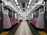 「京王電鉄「9000系」がスタイリッシュに生まれ変わる！リニューアル第一編成の内装をご紹介」の画像3