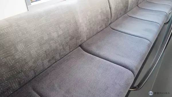 「京王電鉄「9000系」がスタイリッシュに生まれ変わる！リニューアル第一編成の内装をご紹介」の画像