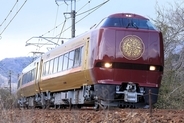 京都〜奈良に “乗り換えなし”の臨時特急「いにしへ」今夏も運行！まほろば「安寧・悠久」編成で行くダイヤとおトクな宇治･古都巡り旅ガイド