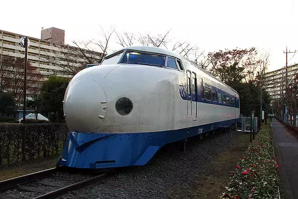 東京 昭島の新幹線 0系 図書館を塗装修繕＆屋根架設へ＿昭島市がクラファンさとふるで寄付を公募