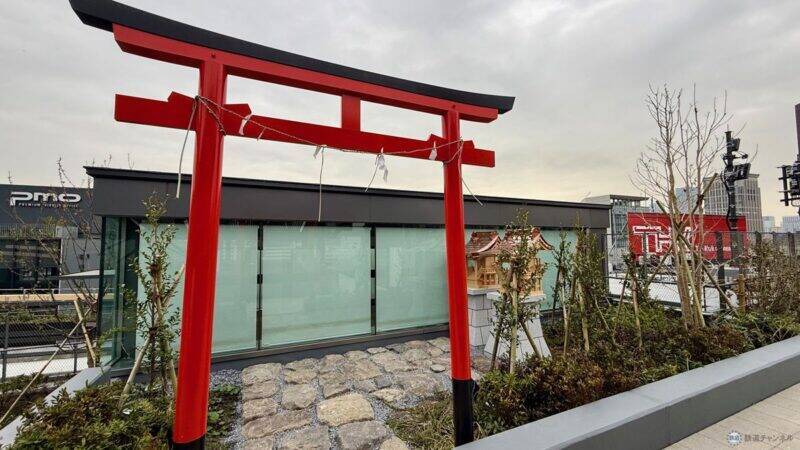 高輪ゲートウェイシティ文化拠点「MoN Takanawa」レポ【3/28開業】 隈研吾建築の外装デザインや鉄道ビューの絶景、限定グルメまで紹介