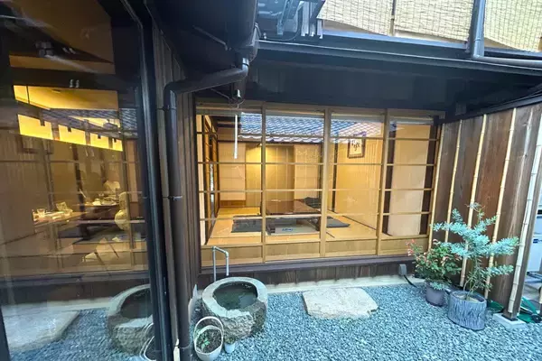 「福井なのにゴリゴリ関西弁？ 800年生きる人魚伝説、レトロ建築の町並み「小浜西組」、町屋カフェで非日常を！週末観光に最適な小浜の歩き方」の画像