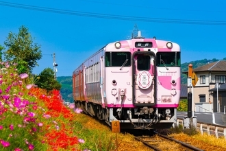 キハ40系50周年記念【JR西日本】全12種の観光列車･地域色ピンバッジを駅ナカ限定販売！カプセルトイや受注限定の額装コレクションも