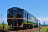 「キハ40系50周年記念【JR西日本】全12種の観光列車･地域色ピンバッジを駅ナカ限定販売！カプセルトイや受注限定の額装コレクションも」の画像4