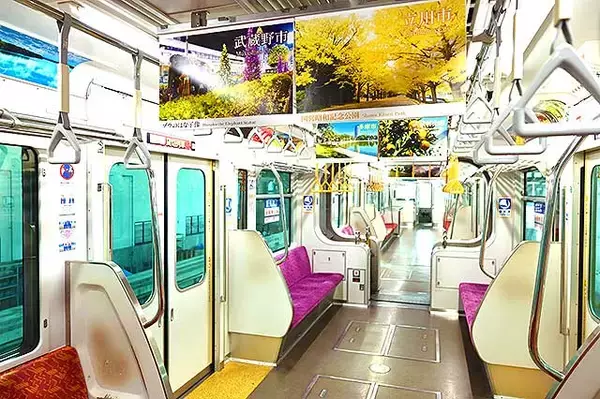 「多摩モノレール「平成狸合戦ぽんぽこ」ラッピング車両に乗って東京30市町村の魅力を体感♪小池百合子都知事 出発合図 30秒動画もワクドキ！2050東京戦略」の画像