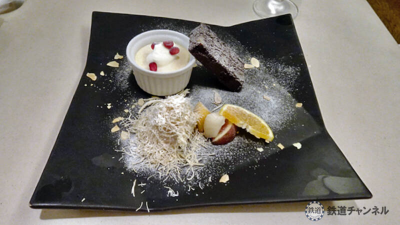 つくばエクスプレス【駅ぶら】062　流山おおたかの森駅 その4 トラットリア サレルノ ランチ 青和ばら公園 再訪