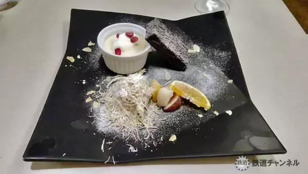 「つくばエクスプレス【駅ぶら】062　流山おおたかの森駅 その4 トラットリア サレルノ ランチ 青和ばら公園 再訪」の画像