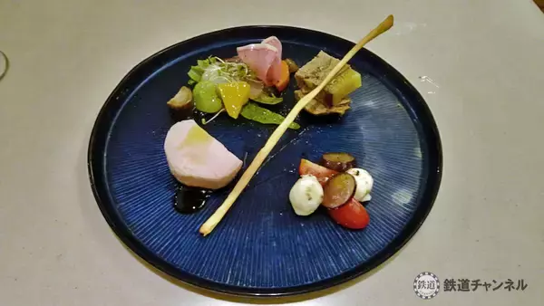 「つくばエクスプレス【駅ぶら】062　流山おおたかの森駅 その4 トラットリア サレルノ ランチ 青和ばら公園 再訪」の画像