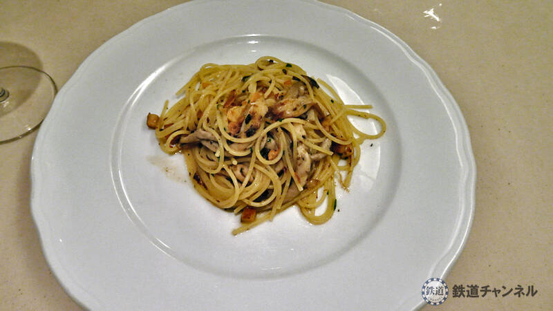 つくばエクスプレス【駅ぶら】062　流山おおたかの森駅 その4 トラットリア サレルノ ランチ 青和ばら公園 再訪