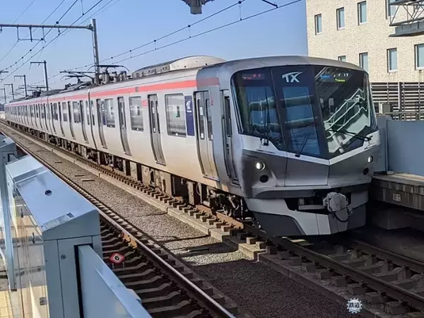 つくばのモビリティサービスと柏の葉のレベル４自動運転バスで同日同時間帯に会見　TX沿線の綱渡り取材【コラム】