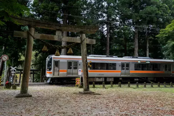 名古屋駅開業140周年キャンペーン！車両基地への潜入ウォーキング、383系･キハ75形で行く”引き上げ線”体験や駅弁立売販売、オークション等