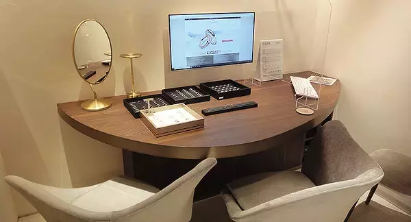 「オーダーメイド 婚約 結婚指輪 acredo アクレード銀座が1周年！ 春夏新作「SECRET HEART」の魅力と輝きを体感」の画像