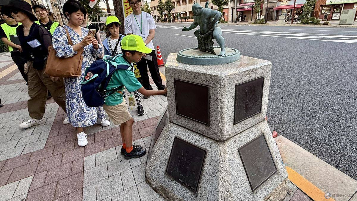 葛飾北斎の痕跡から国技館の地下工場まで!?  両国の見どころを巡る「まち歩き歴史ガイドツアー」で江戸と現代が交差する東京の魅力を再発見！
