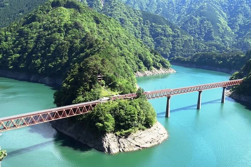 SL、航空機、バスの乗りもの三昧で元日の静岡を満喫　大鉄アドバンスが富士山初日の出と湖上駅の絶景ツアー【お出かけ情報】