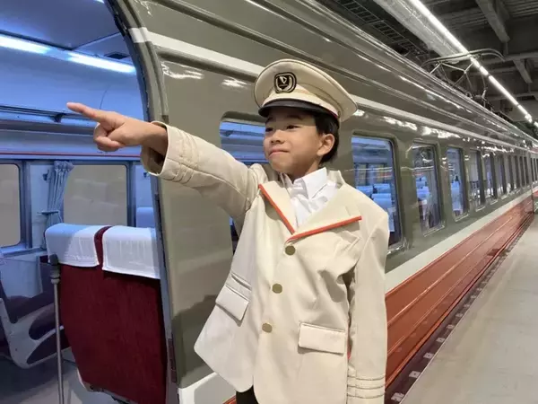 「白いロマンスカー・VSE、2026年3月下旬にロマンスカーミュージアムで展示開始　「乗務員体験」などファン向け企画も」の画像