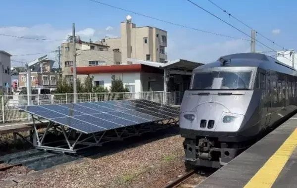 【国内初】線路で発電！ JR九州が宮崎県の佐土原駅で「レールPV」太陽光発電を開始、CO2を年間5トン削減の脱炭素社会に向けた実証実験