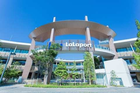 「ららぽーと横浜」が2026年春に刷新 12/26～カウントダウンセールも 年末年始の営業情報やバーゲン情報まとめ