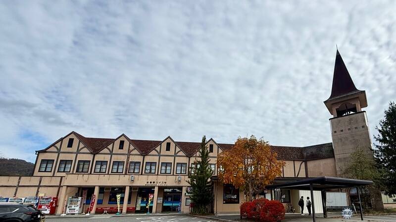 国宝･松本城の冬の風物詩 “プロジェクションマッピング”と長野県最大級の “安曇野イルミネーション”！ この冬は 信州へ行こう！