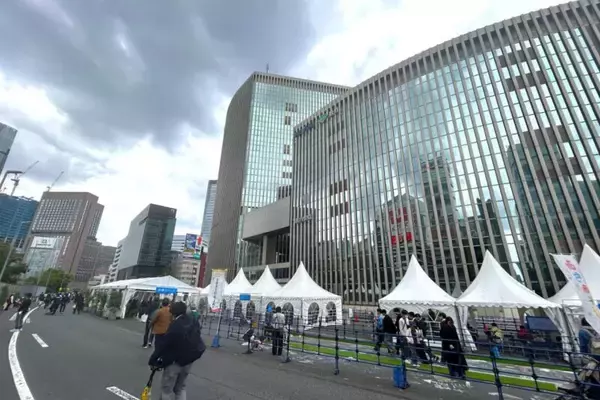 「銀座の一等地に誕生した奇跡の空間を「空中公園」に！廃止された首都高速KK線の利活用イベント「Roof Park Fes & Walk 2026」潜入レポート」の画像
