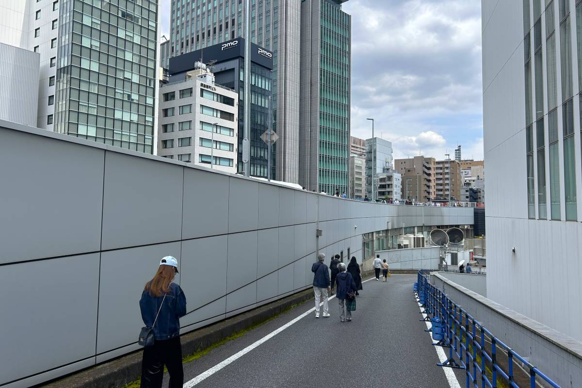 銀座の一等地に誕生した奇跡の空間を「空中公園」に！廃止された首都高速KK線の利活用イベント「Roof Park Fes & Walk 2026」潜入レポート