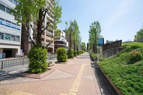 「大阪の賃貸で注目の街ベスト30！首位は「江坂」、新幹線アクセスの「新大阪」も人気　北大阪急行延伸やなにわ筋線計画の影響は？」の画像