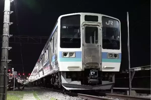 JR東日本 211系が新宿経由で特別運行！ 激レア入線体験ができる「大月夜行」5/10開催 硬券乗車証のプレゼントも（4/16発売開始）