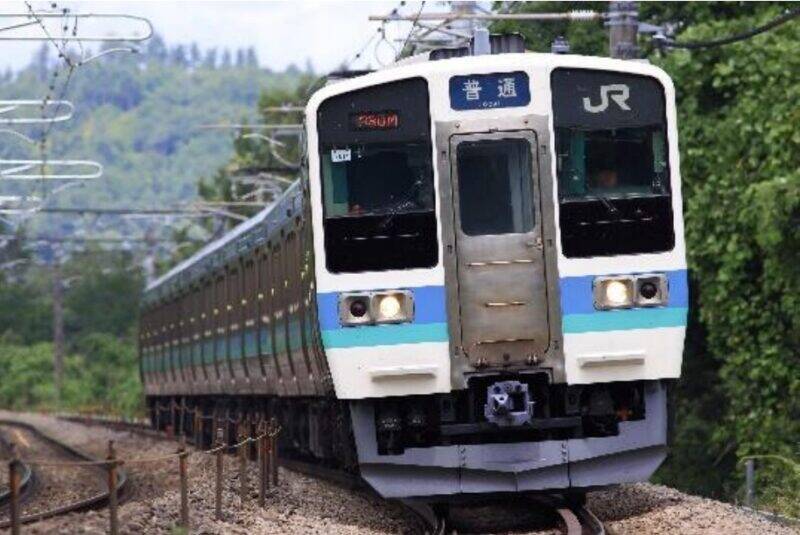 JR東日本 211系が新宿経由で特別運行！ 激レア入線体験ができる「大月夜行」5/10開催 硬券乗車証のプレゼントも（4/16発売開始）