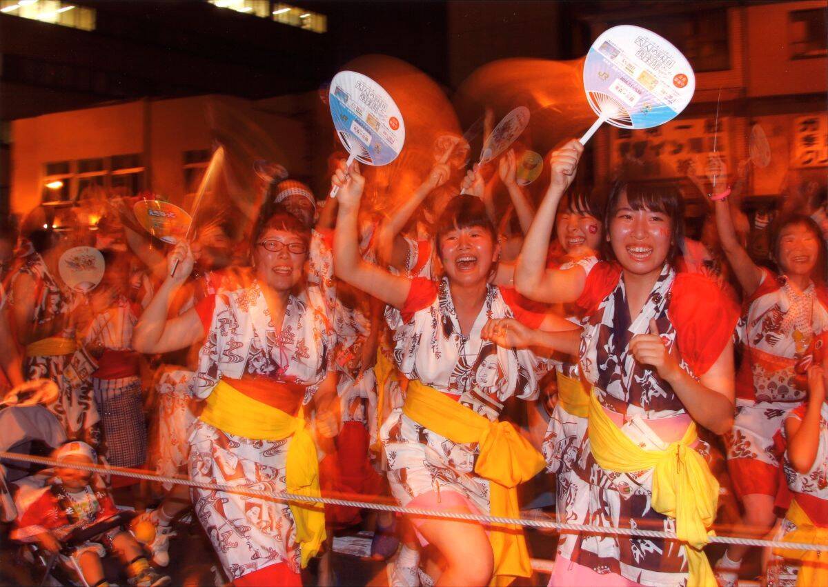 新幹線はやぶさで「青森ねぶた祭」へ！ 日本屈指の熱気あふれる祭の見どころからアクセス情報や観覧方法、当日参加可能な跳人体験までガイド