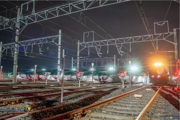 那須塩原電留線で初となる早朝の新幹線撮影会を開催！深夜3時から夜明けの「出区ルーティン」を20名限定公開（4/17発売開始）