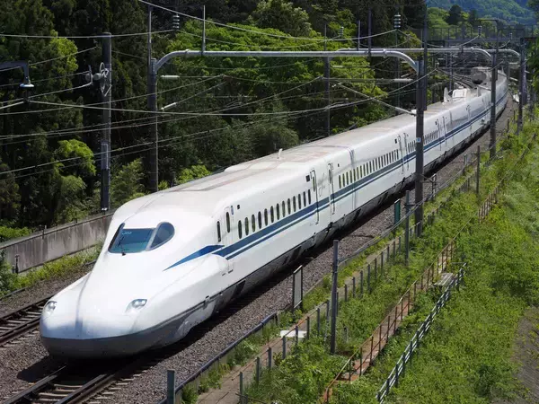 JR東海のGW予約状況！予約数108％増、5月2日･5日が混雑のピーク！臨時「のぞみ」11本追加運転や「お子さま連れ車両」で快適な帰省を