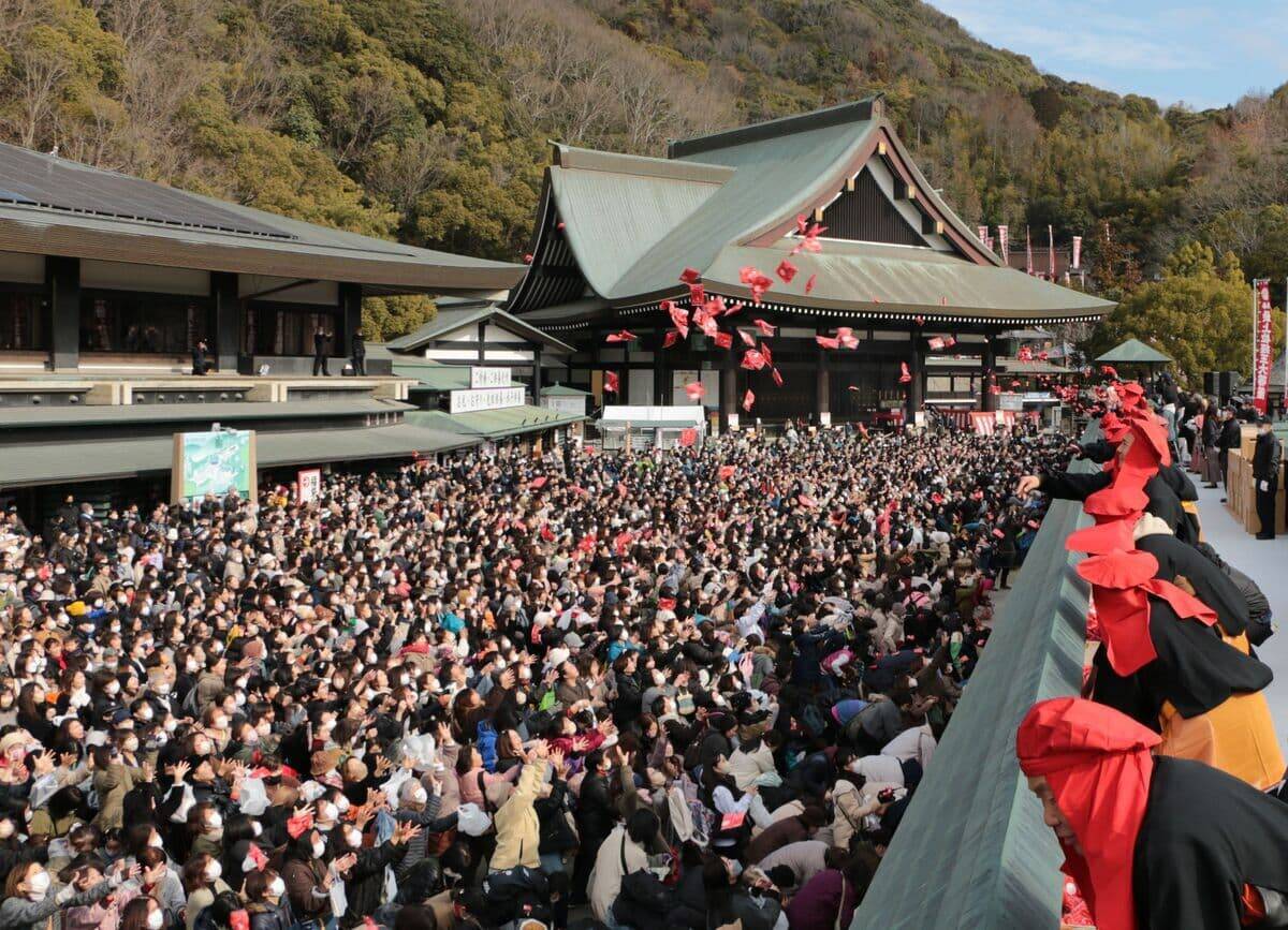 冬の岡山を彩る風物詩　後楽園の「芝焼き」から倉敷の「雛めぐり」まで季節の移ろいを楽しむ伝統行事4選